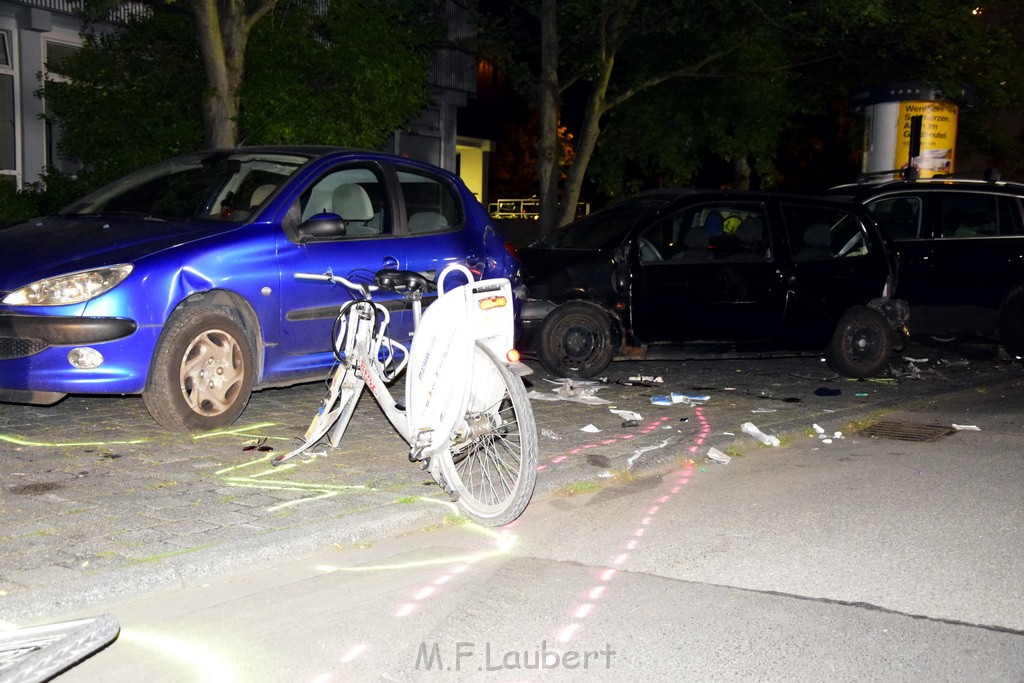 Schwerer VU PKW Rad Koeln Deutz Giessenerstr Betzdorferstr P119.JPG - Miklos Laubert